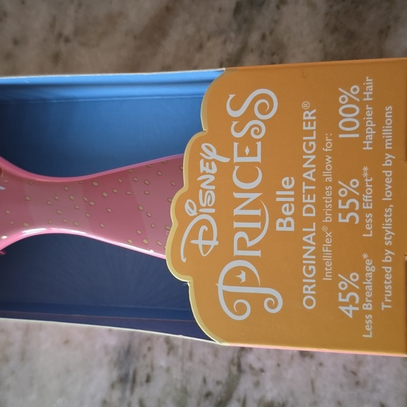 DISNEY PRINCESS BELLE WET BRUSH ORIGINAL DETANGLER - Picture 4 of 9